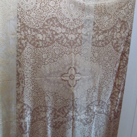 Floral Lace Tablecloth ~ Beige Lace Rectangle 87 x 65 ~ Beautiful! - Picture 1 of 16